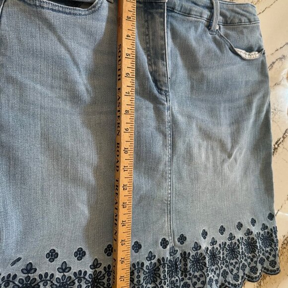 Adorable Talbots Denim Skirt with Ruffled Hem - Picture 5 of 5